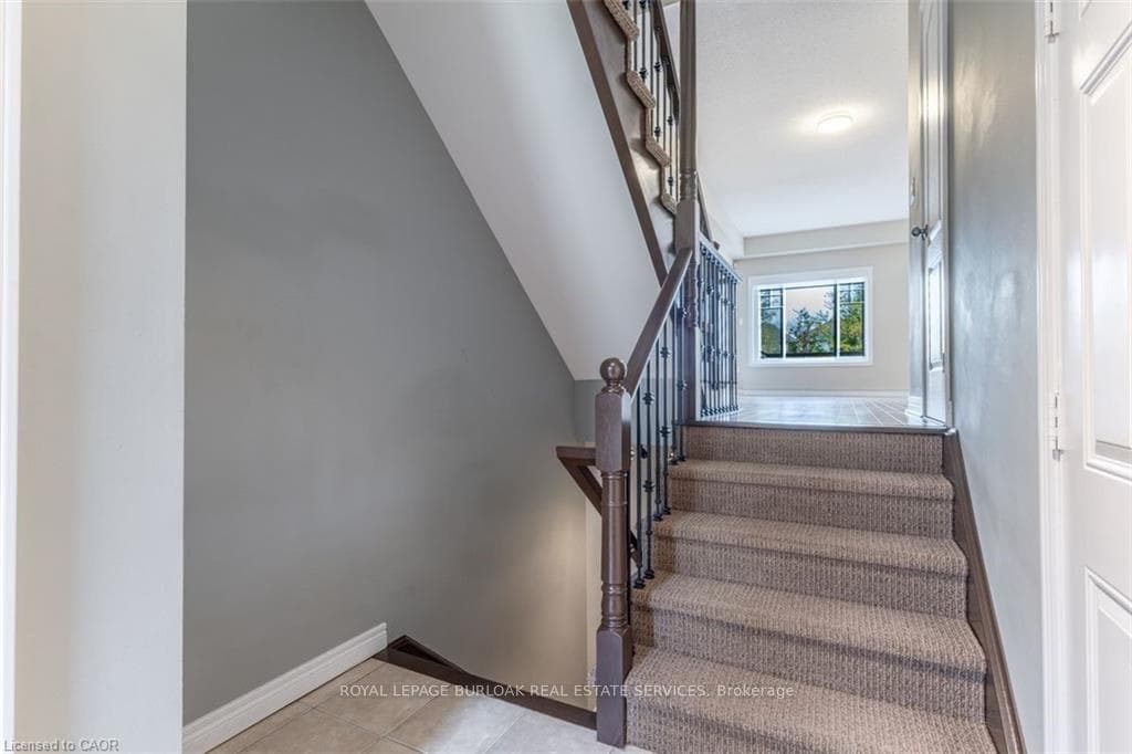 25 Liddycoat Lane photo 4