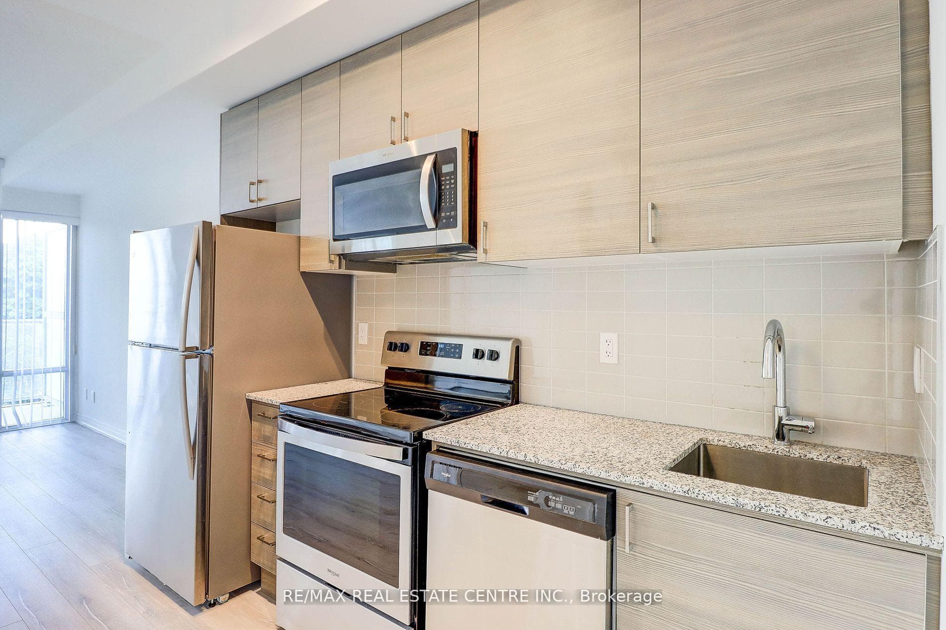 621 Sheppard Avenue Unit 501 photo 22