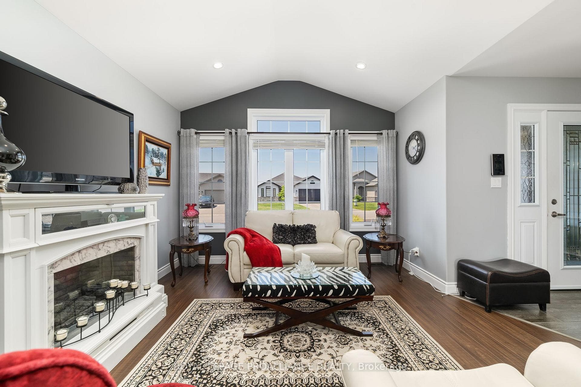 79 DEACON Place photo 10