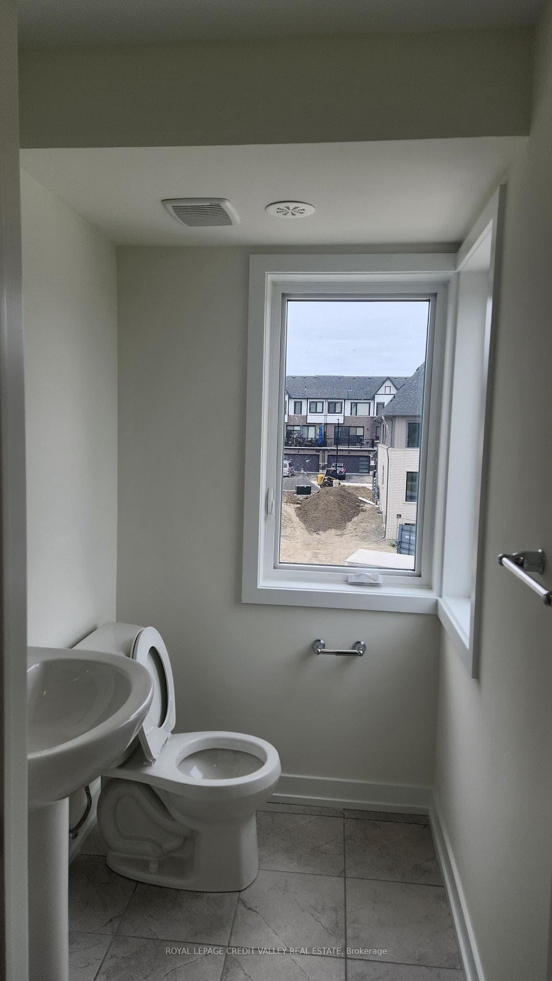 160 Densmore Road Unit 104 photo 6