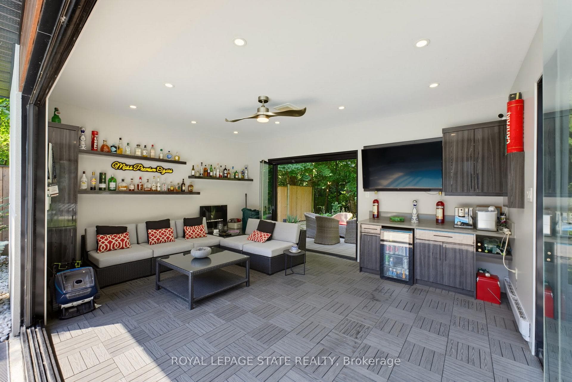 282 Robina Road photo 45