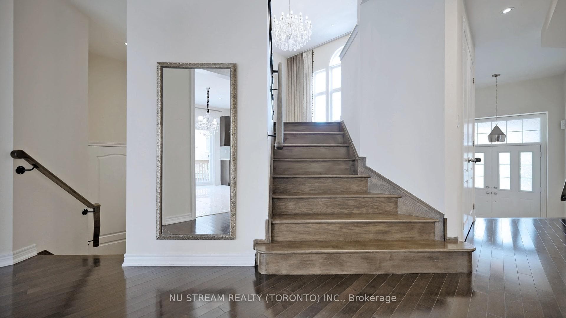 73 Serano Crescent photo 14