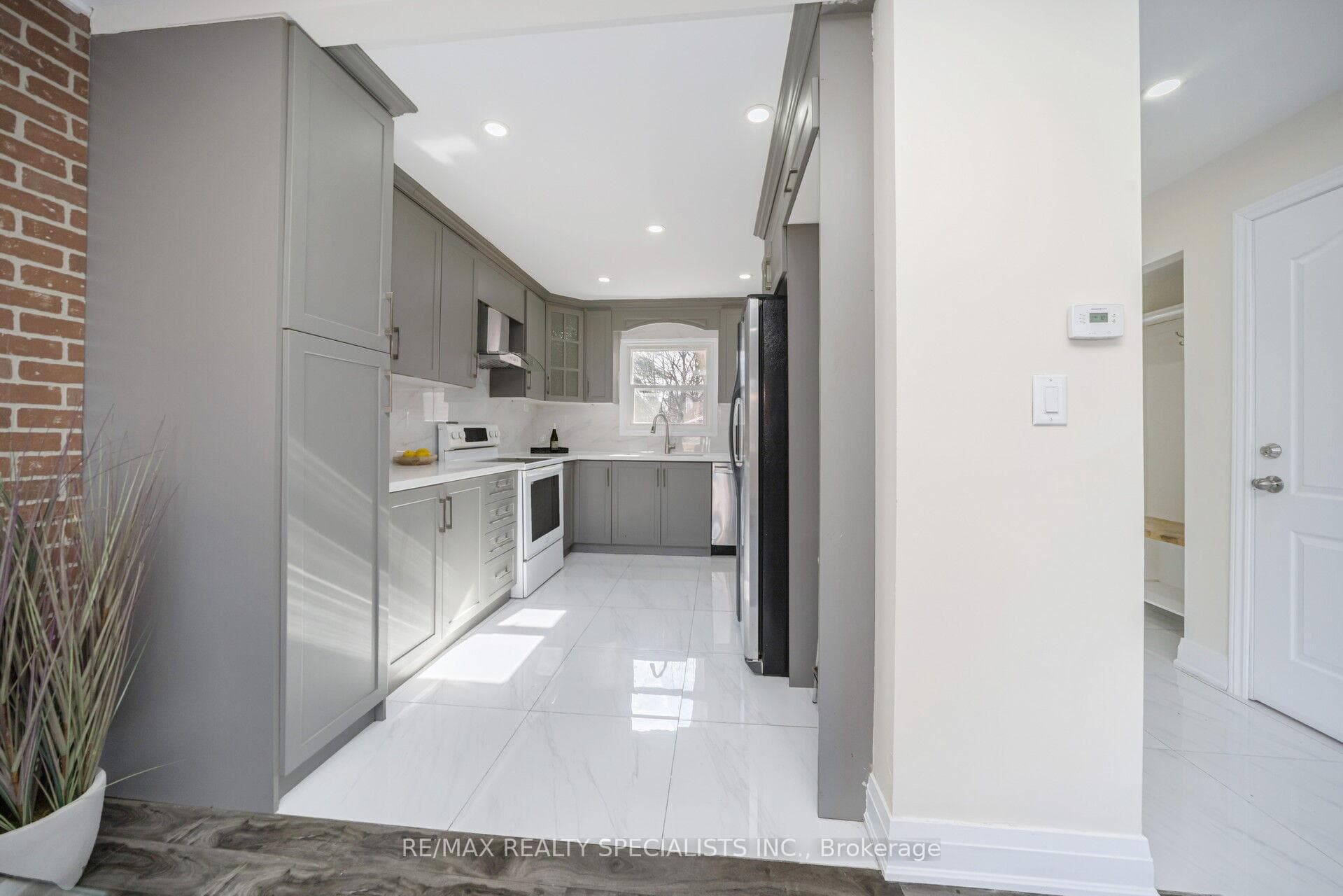 9 Wayne Nicol Drive photo 18