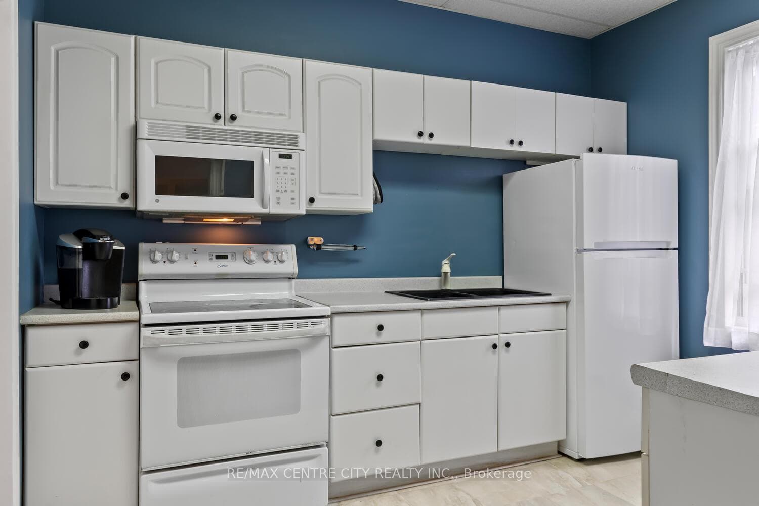 540 Quebec Street photo 11