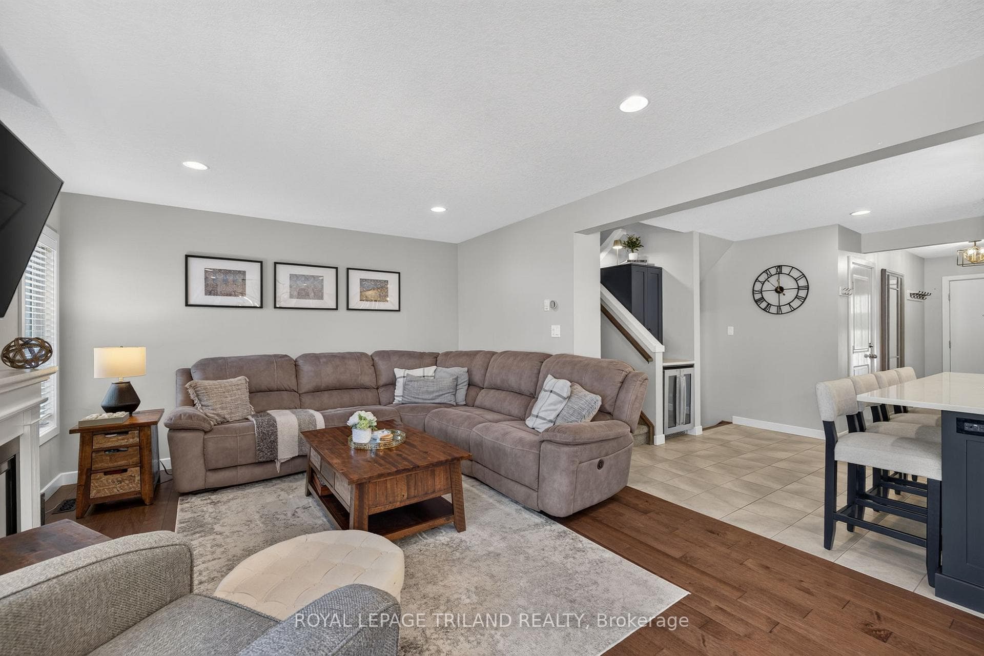 11 Empire Parkway photo 16