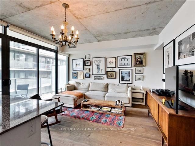 95 Bathurst Street Unit 317 photo 5