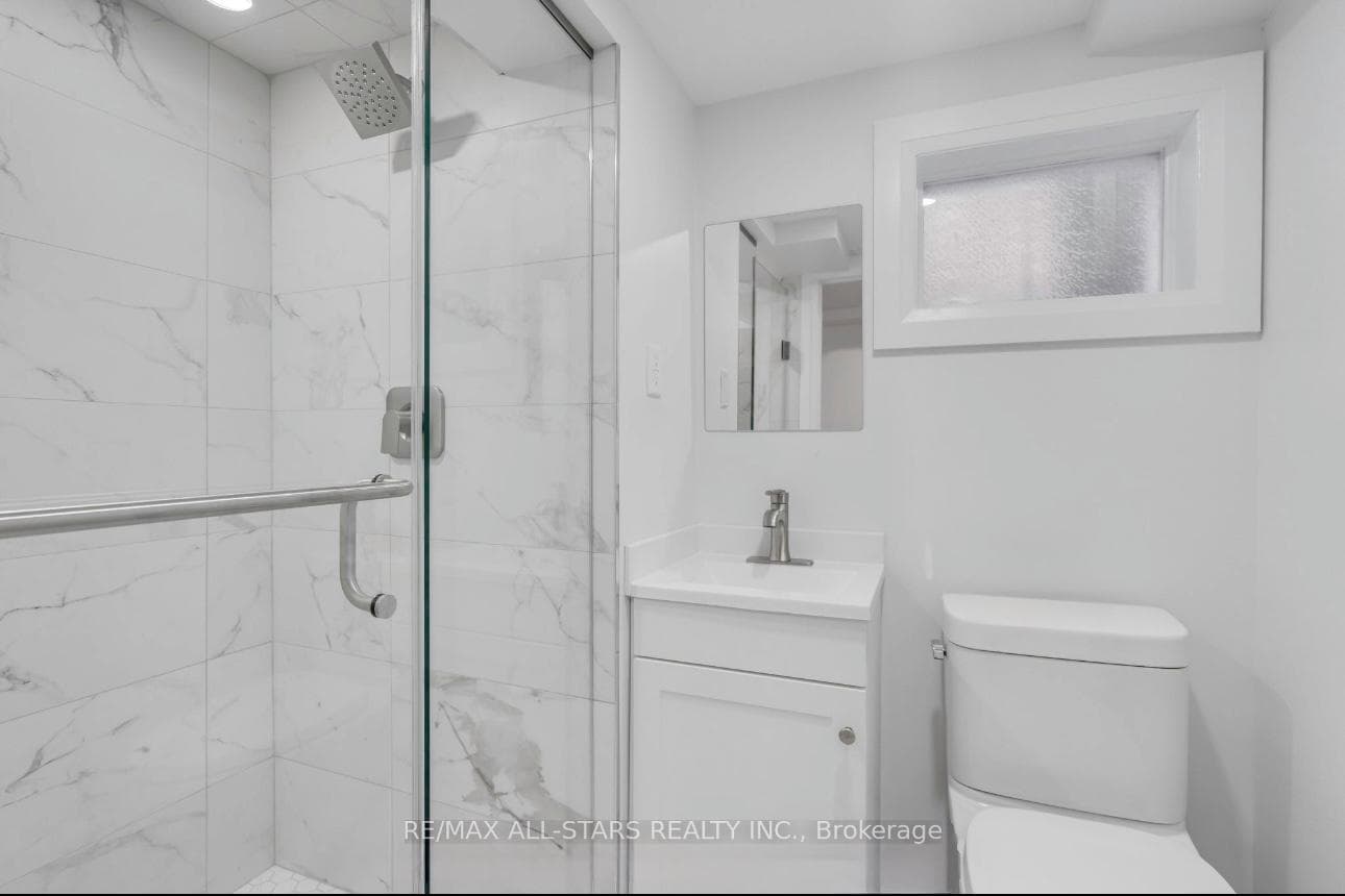 1554 Warden Avenue photo 9