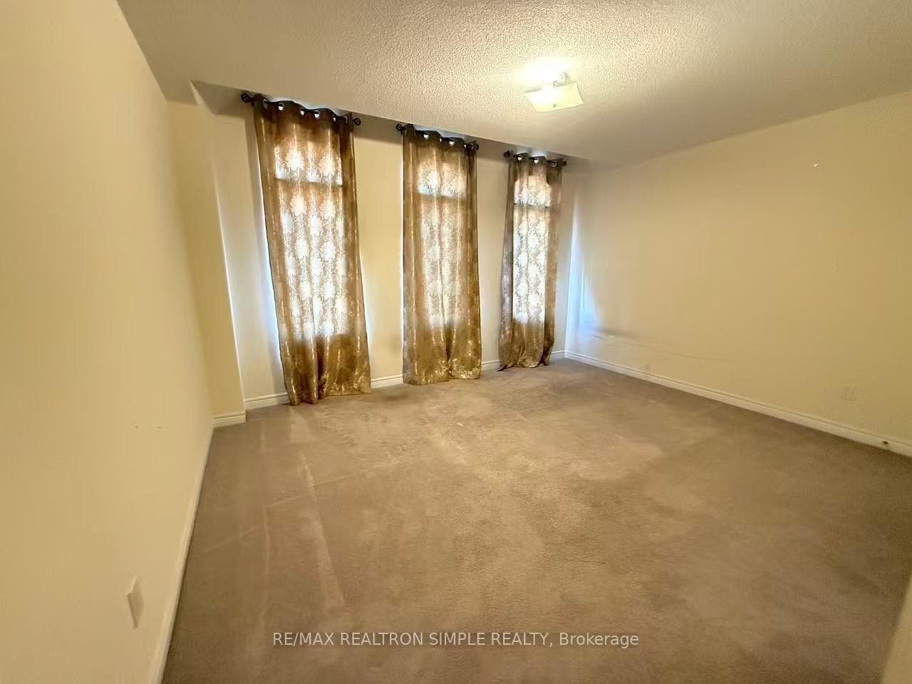24 Lampkin Street photo 10