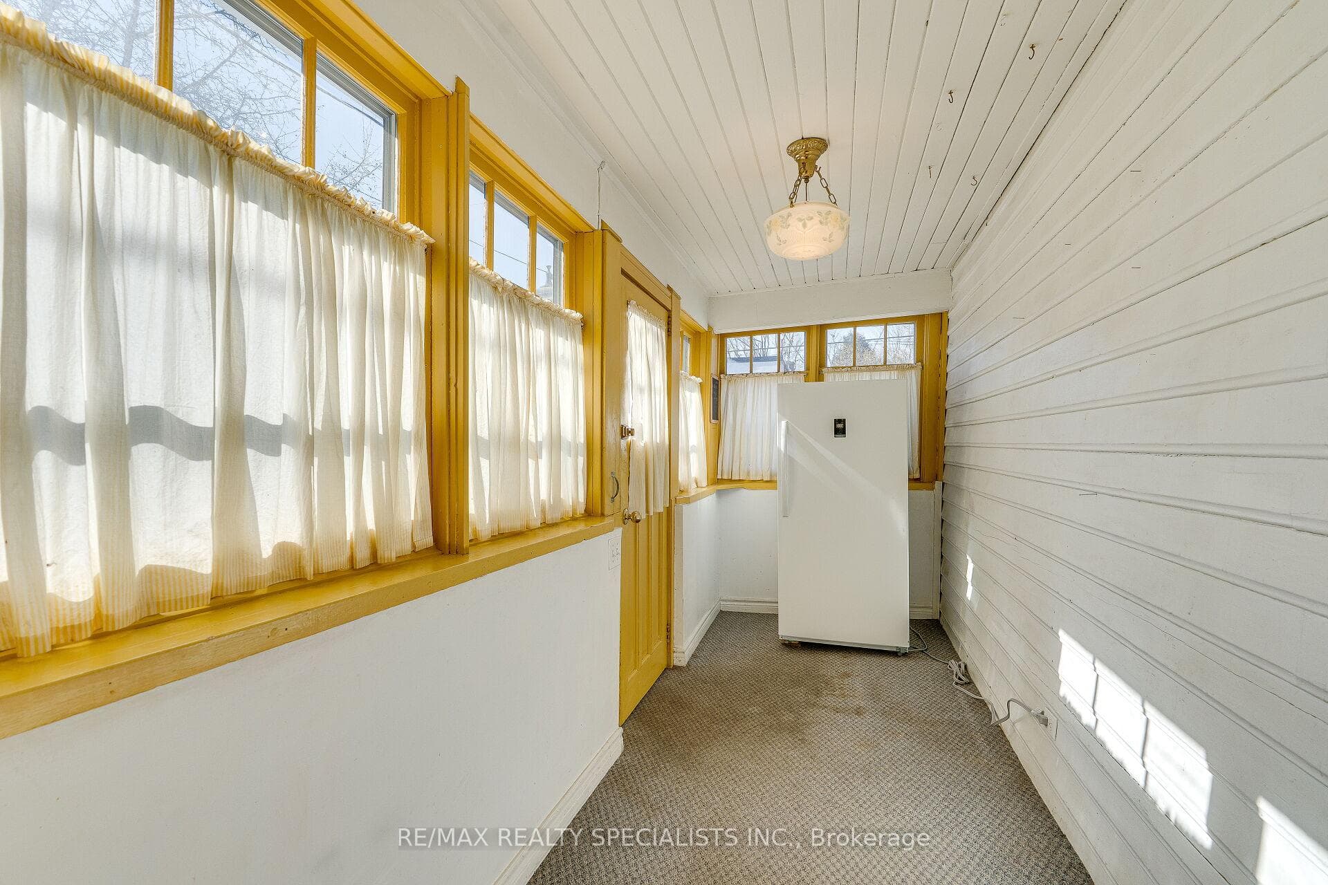 63 Mill Street photo 27