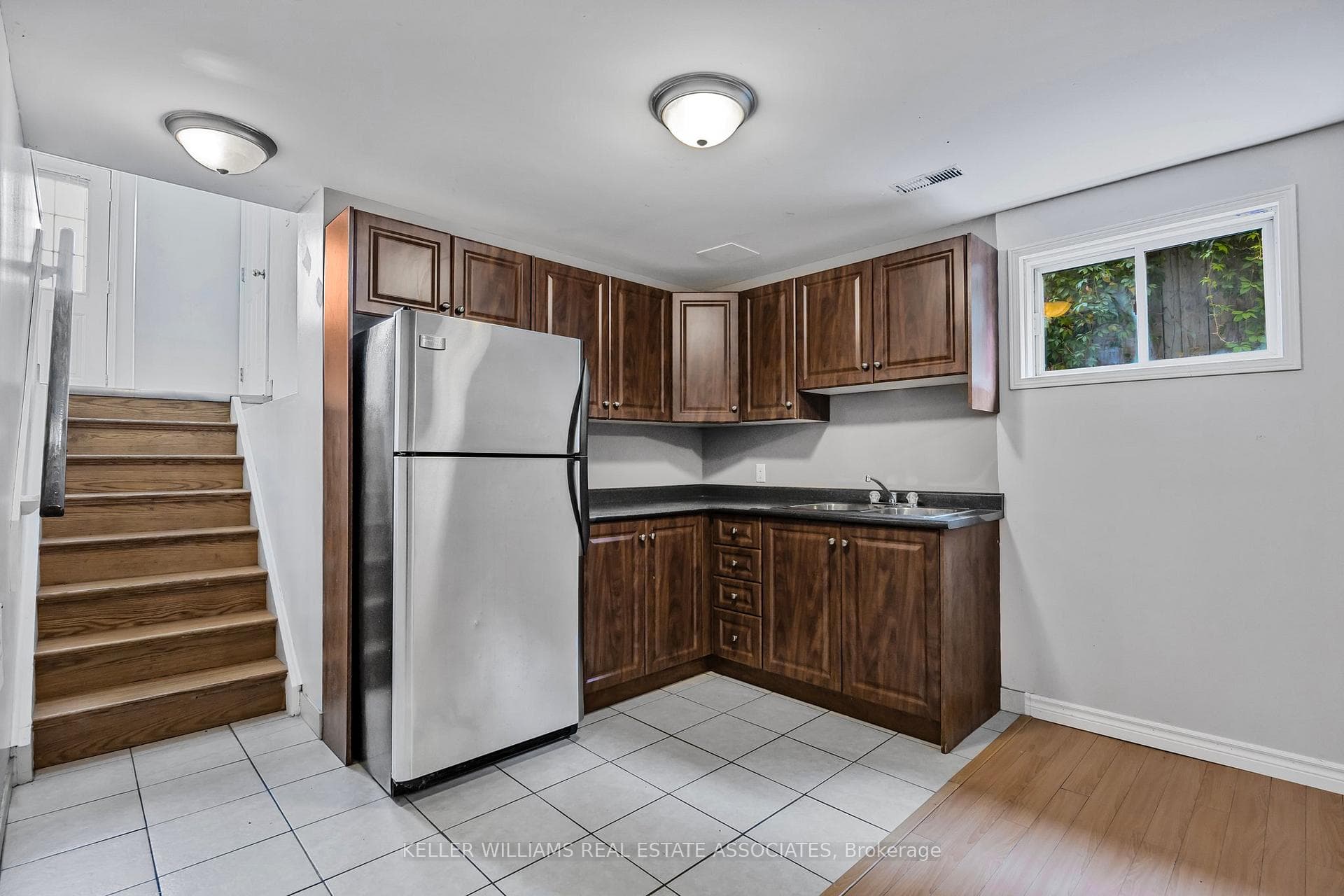 22 Weymouth Road photo 15