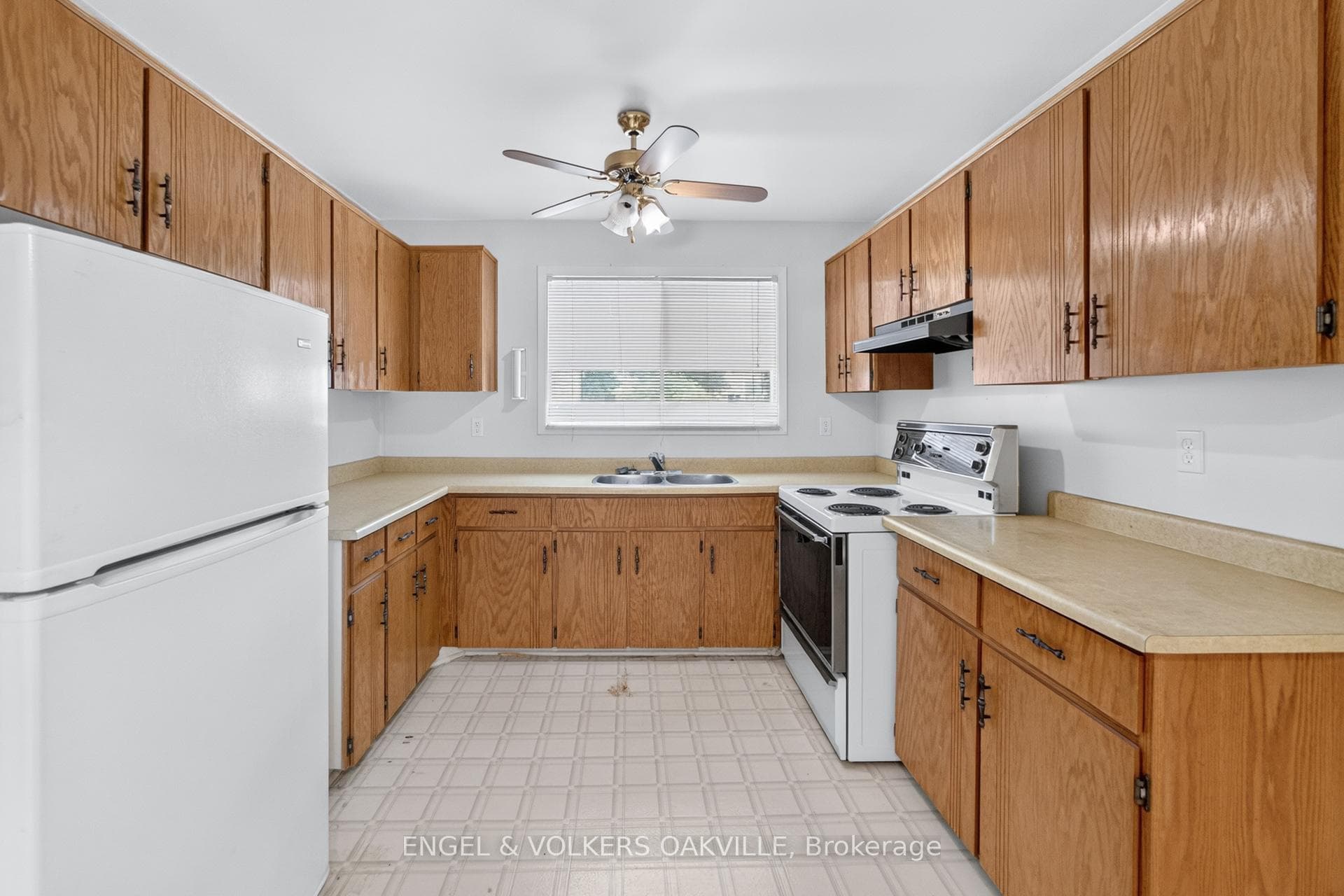2463 Colter Court photo 15