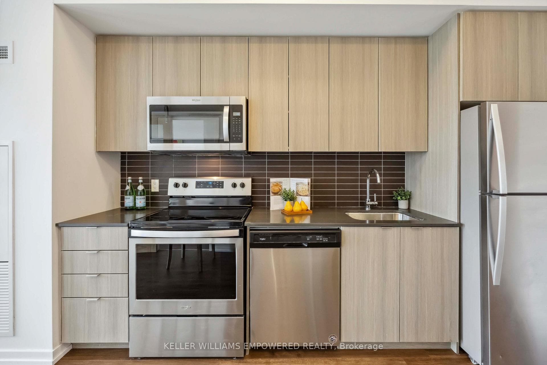 3237 Bayview Avenue Unit 512 photo 12