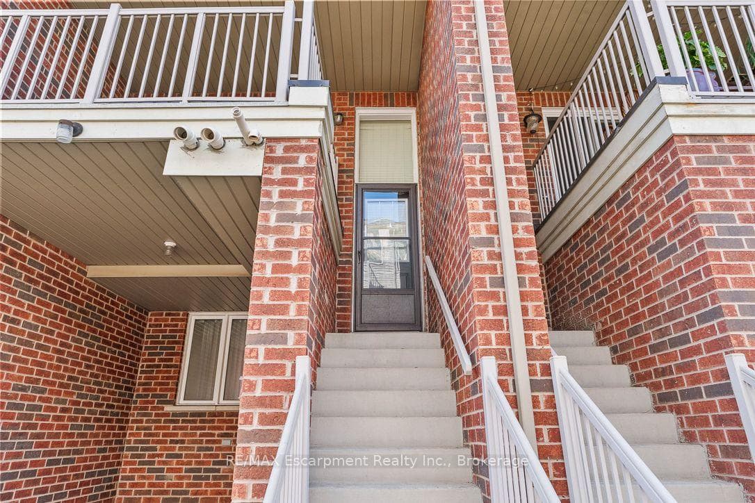 8 JIM BAIRD Mews photo 49