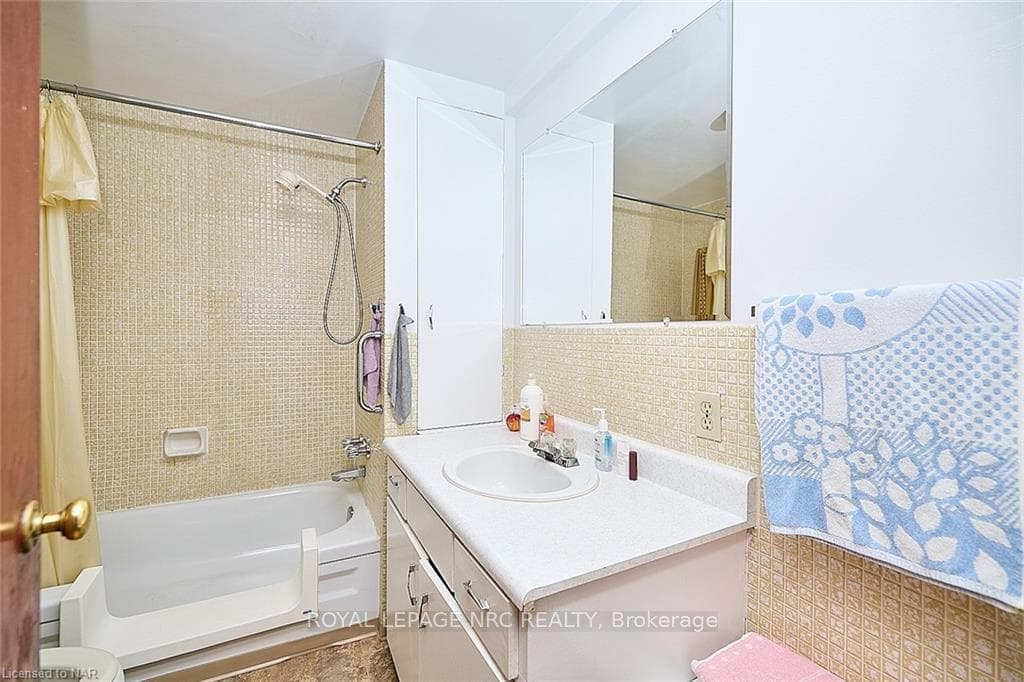 49 MYRTLE Avenue photo 16