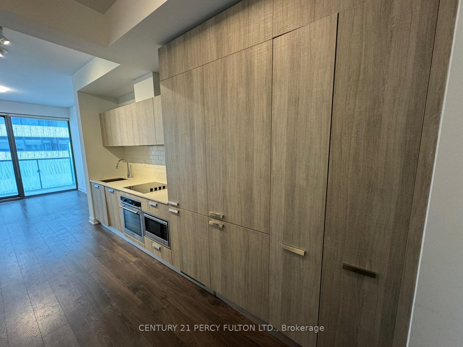 50 Charles Street Unit 908 photo 6