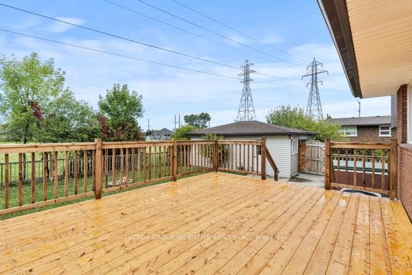 2 Hendershot Avenue photo 30