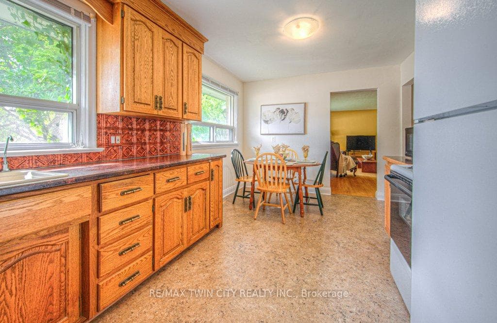 94 Weber Street photo 15