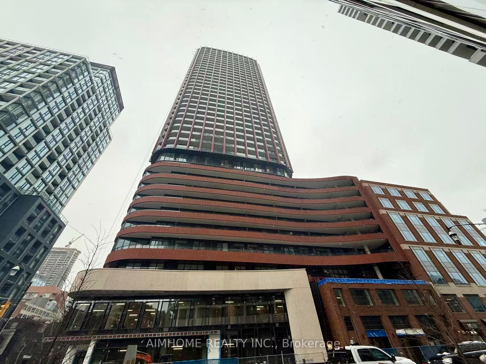 180 Front Street Unit 3502 photo 10