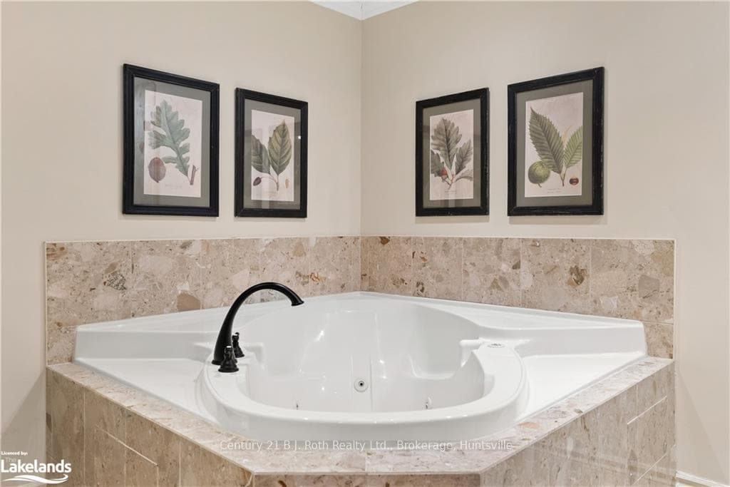 1011 GRANDVIEW HILLTOP Drive photo 24