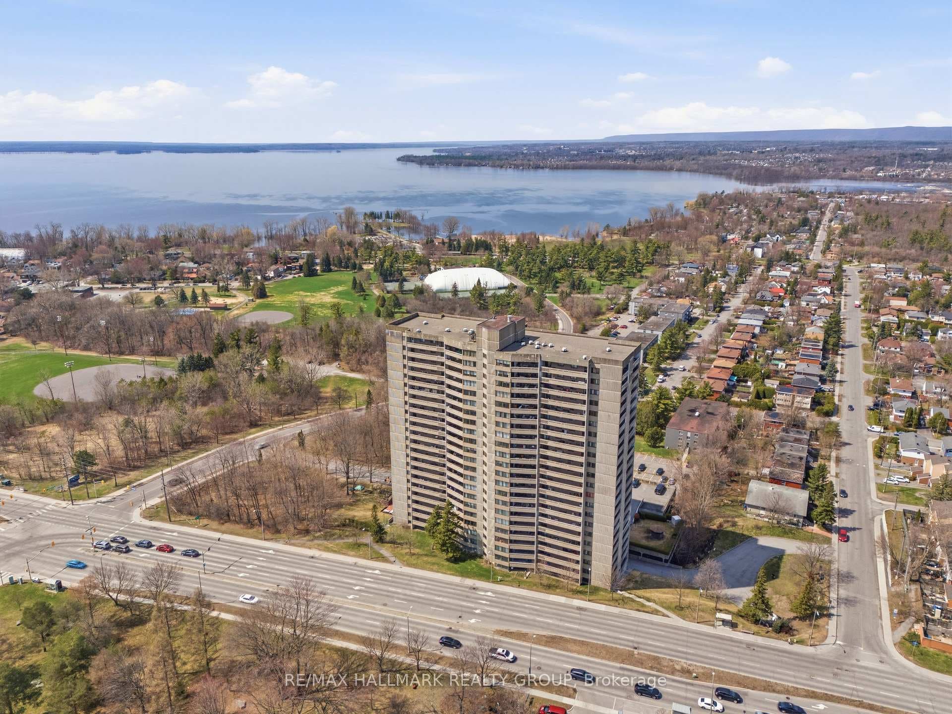 415 Greenview Avenue Unit 306 photo 42