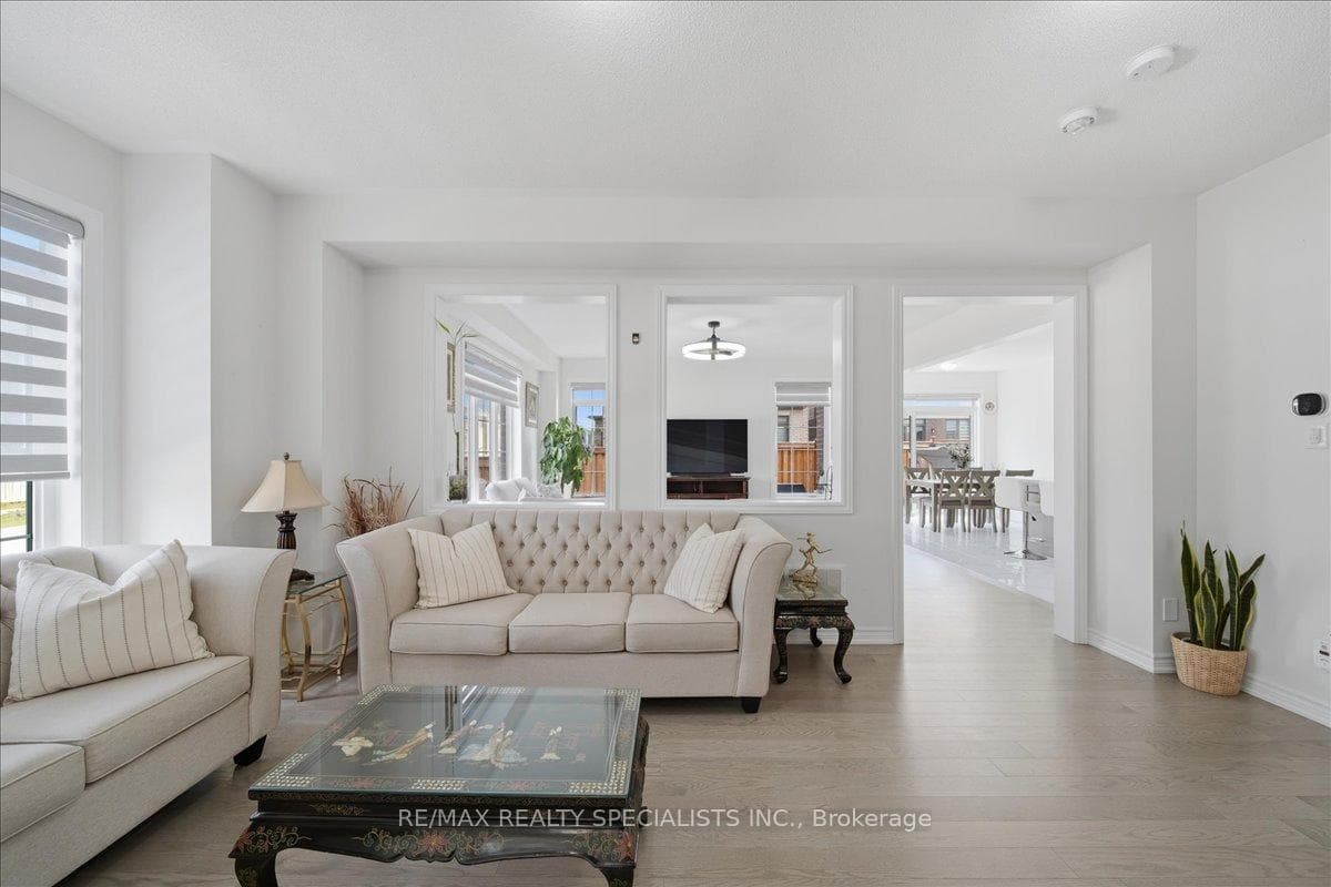 120 Durham Avenue photo 10