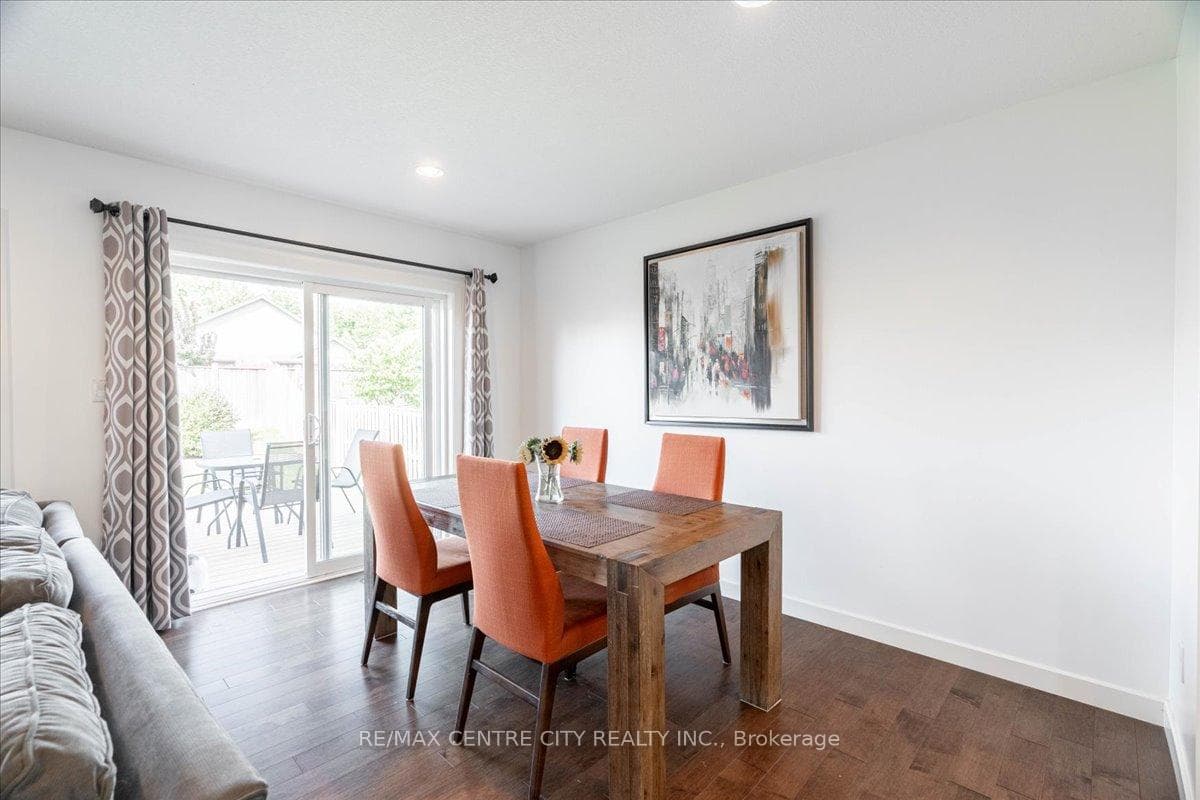 9 Empire Parkway photo 10