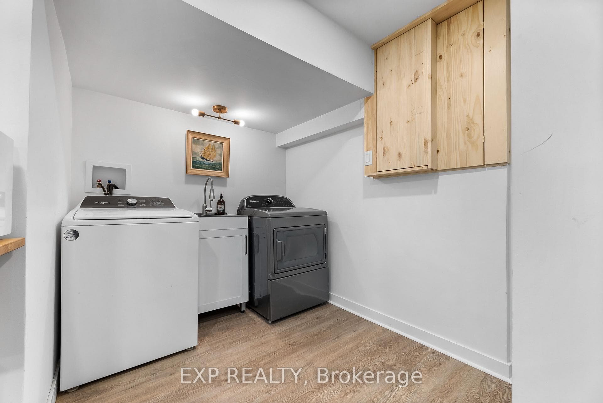 423 Kenny Court photo 33