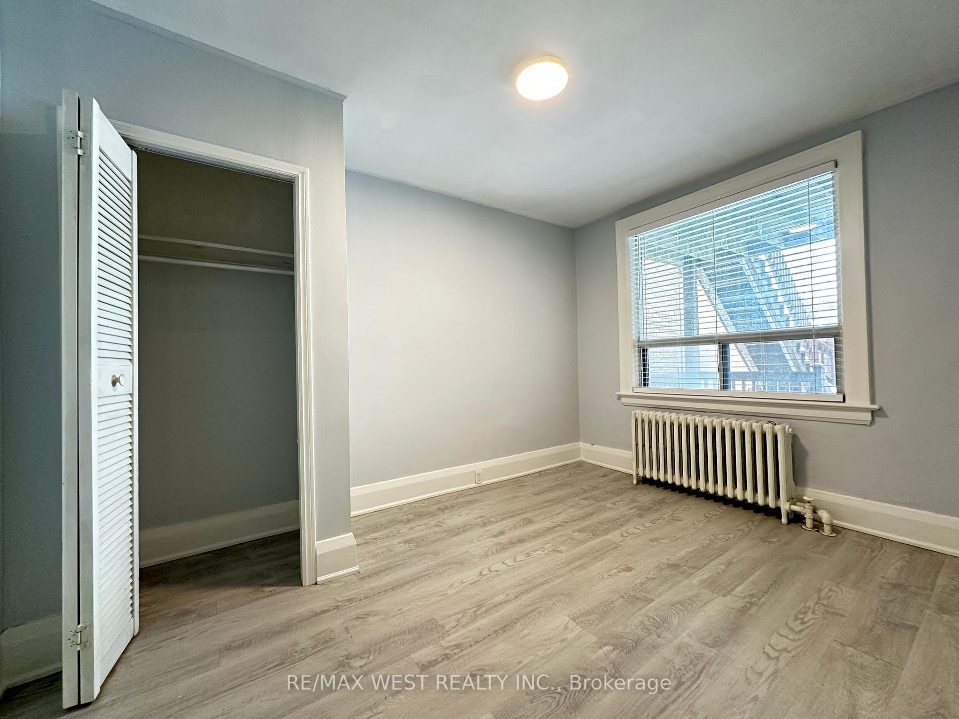 148 Vaughan Road photo 18