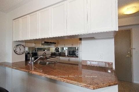 909 Bay Street Unit 2208 photo 3