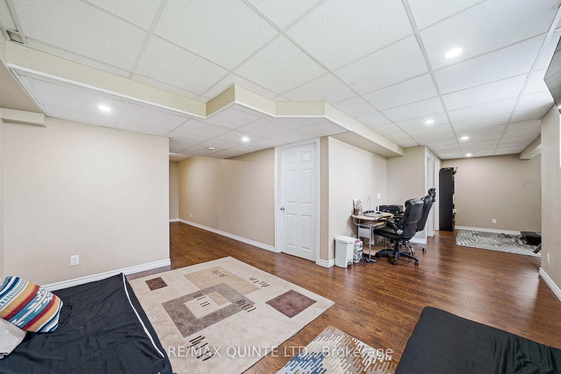 47 Hanover Court photo 25