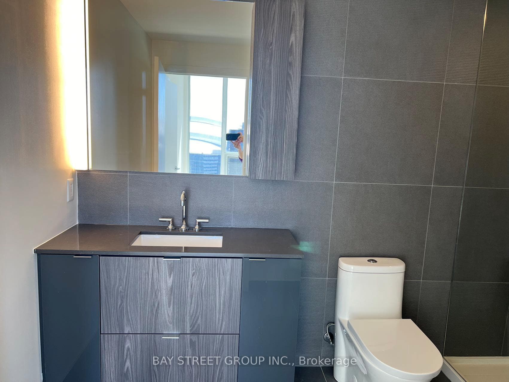 master washroom1