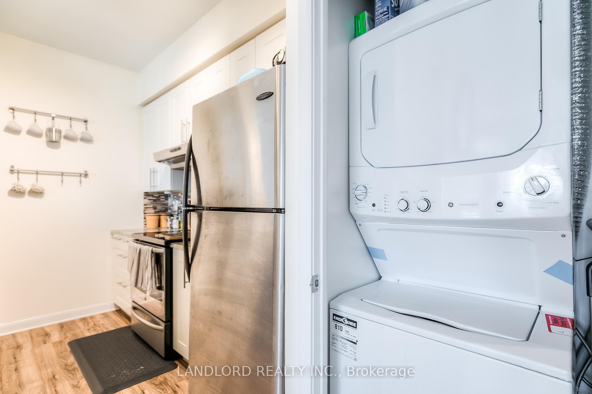 2067 Lake Shore Boulevard Unit 402 photo 19