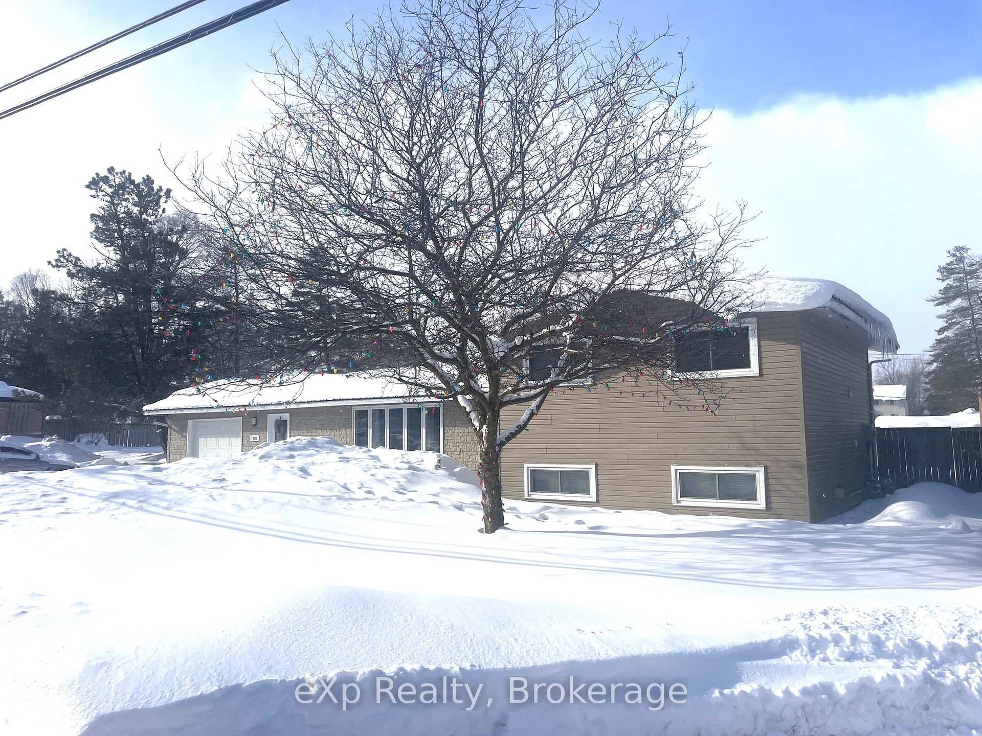170 11th Avenue photo 2