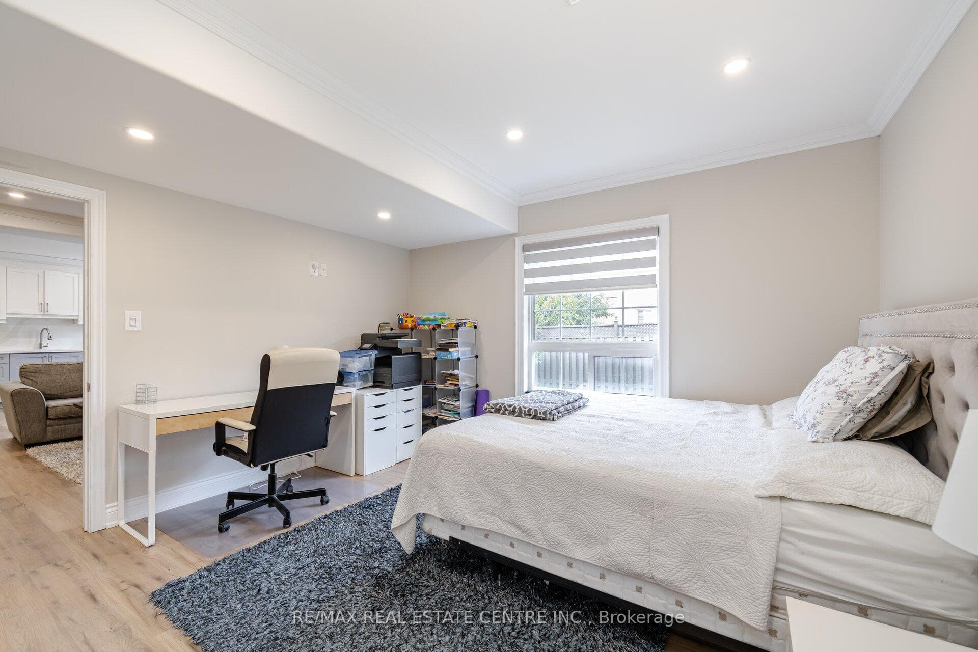 12 Sheldon Drive photo 35