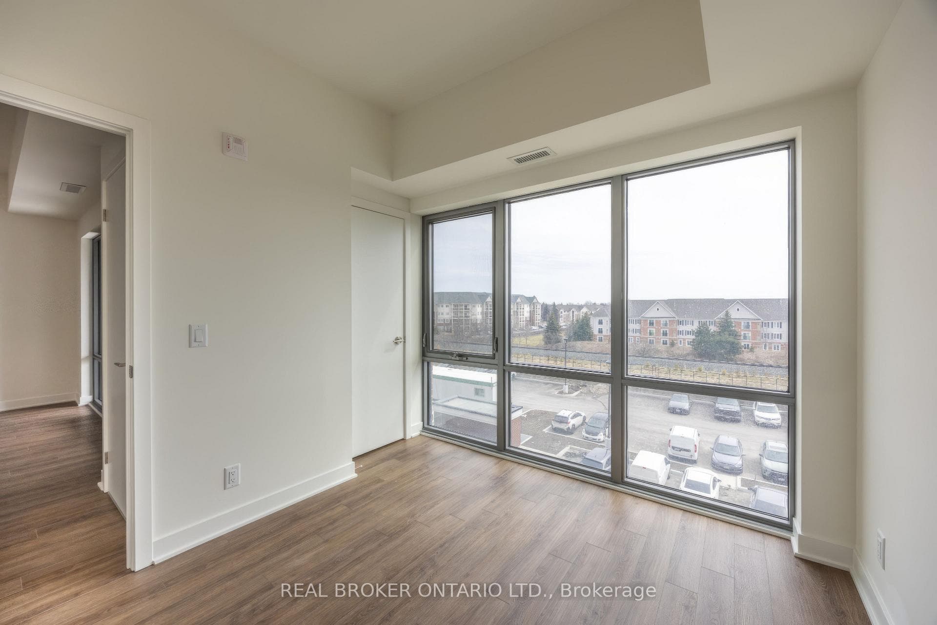 51 Clarington Boulevard Unit 402 photo 13