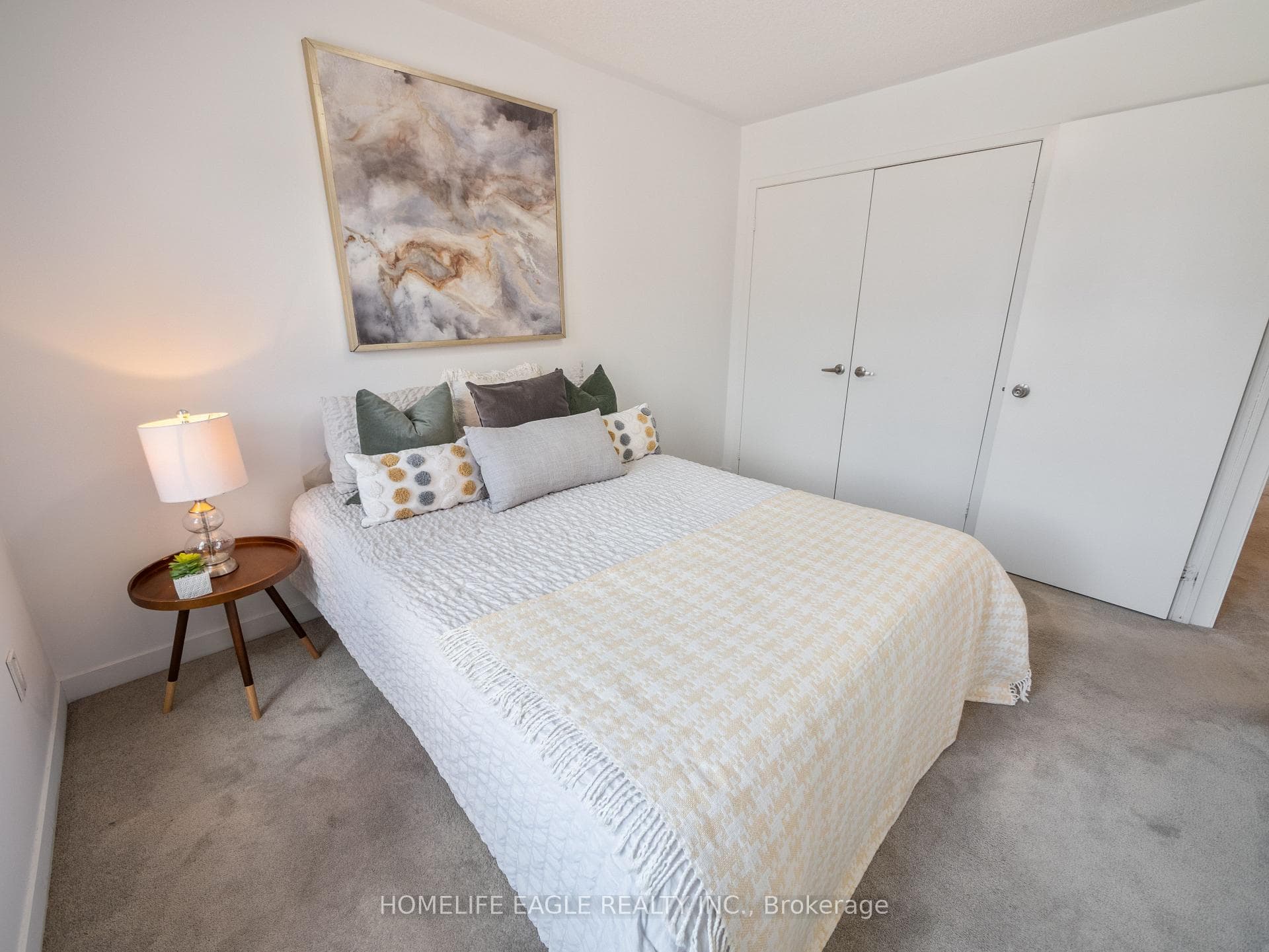 228 Bennett Street photo 14