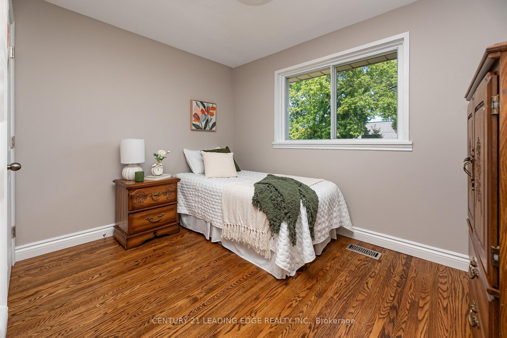 120 Sherwood Forest Drive photo 13
