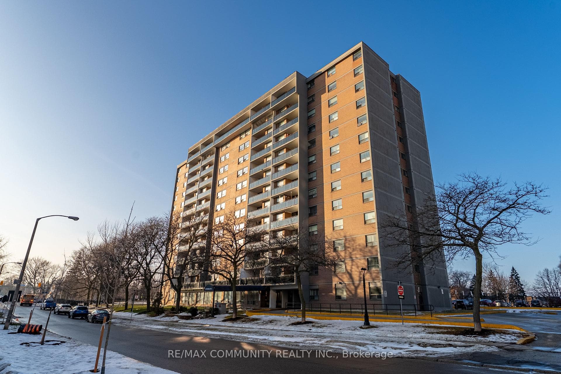 20 Gilder Drive Unit 906 photo 2