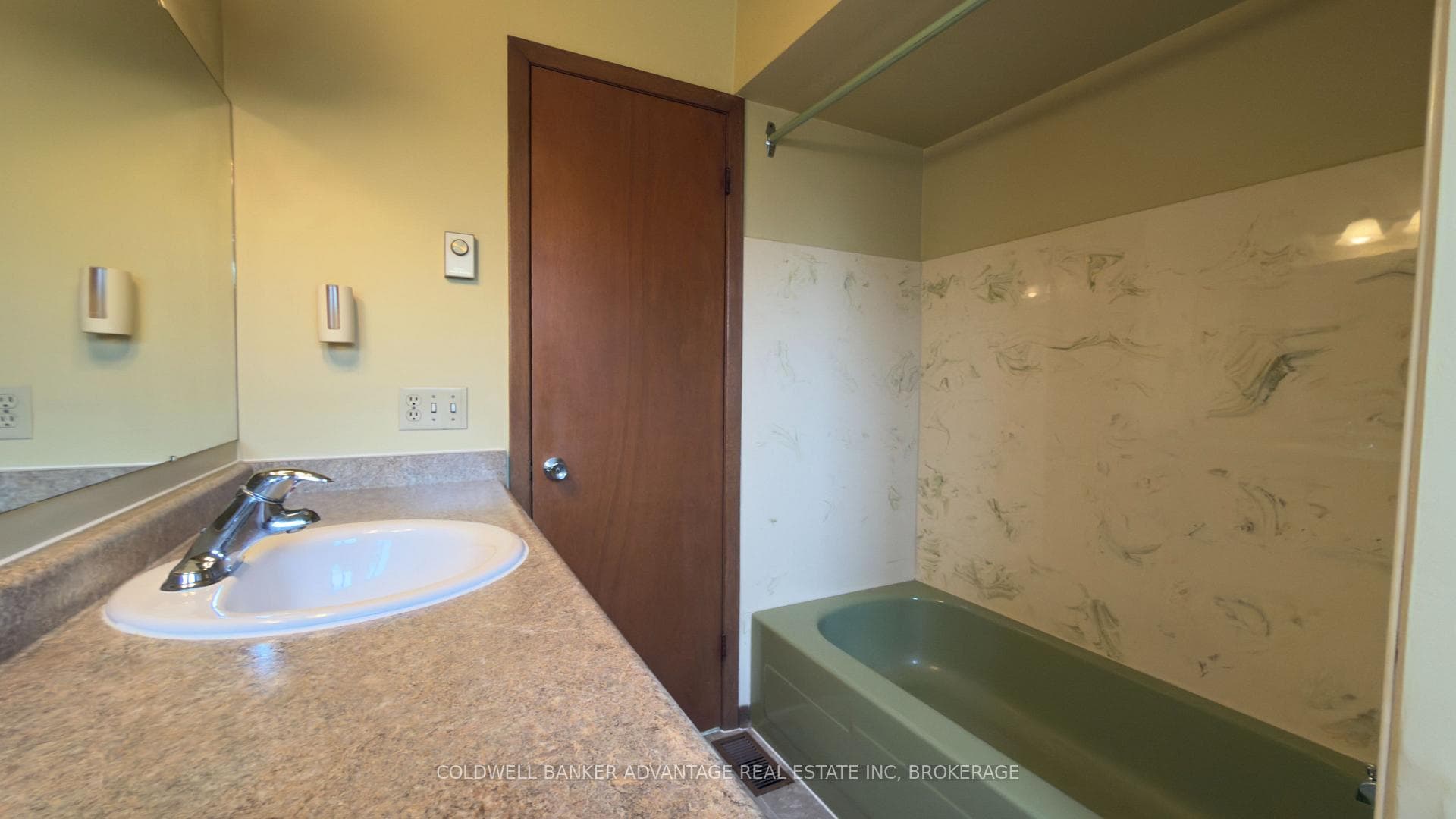 987 Steele Street photo 21