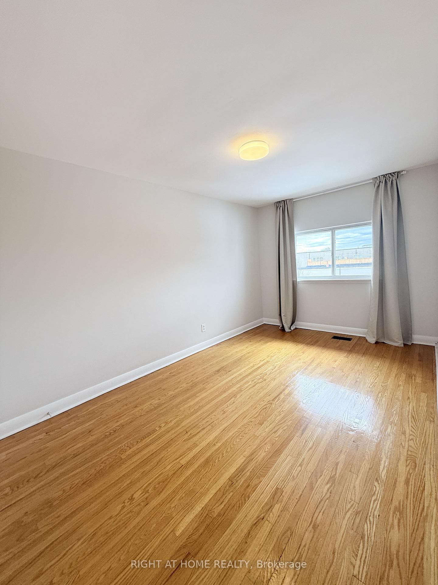 15 Arrowsmith Avenue Unit 1A photo 24
