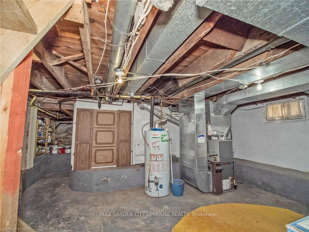 247 RUSSELL Avenue photo 18