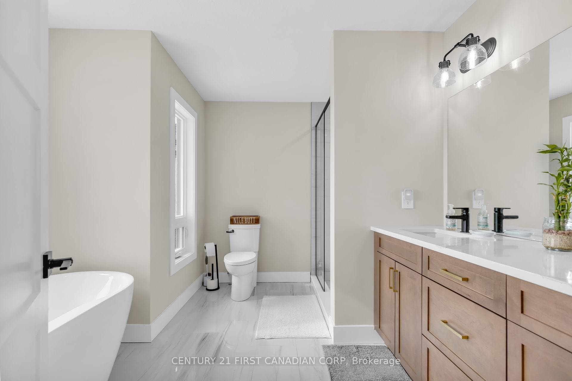 1619 Upper West Avenue photo 20