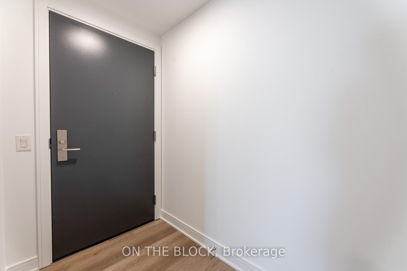 86 Dundas Street Unit 1204 photo 1