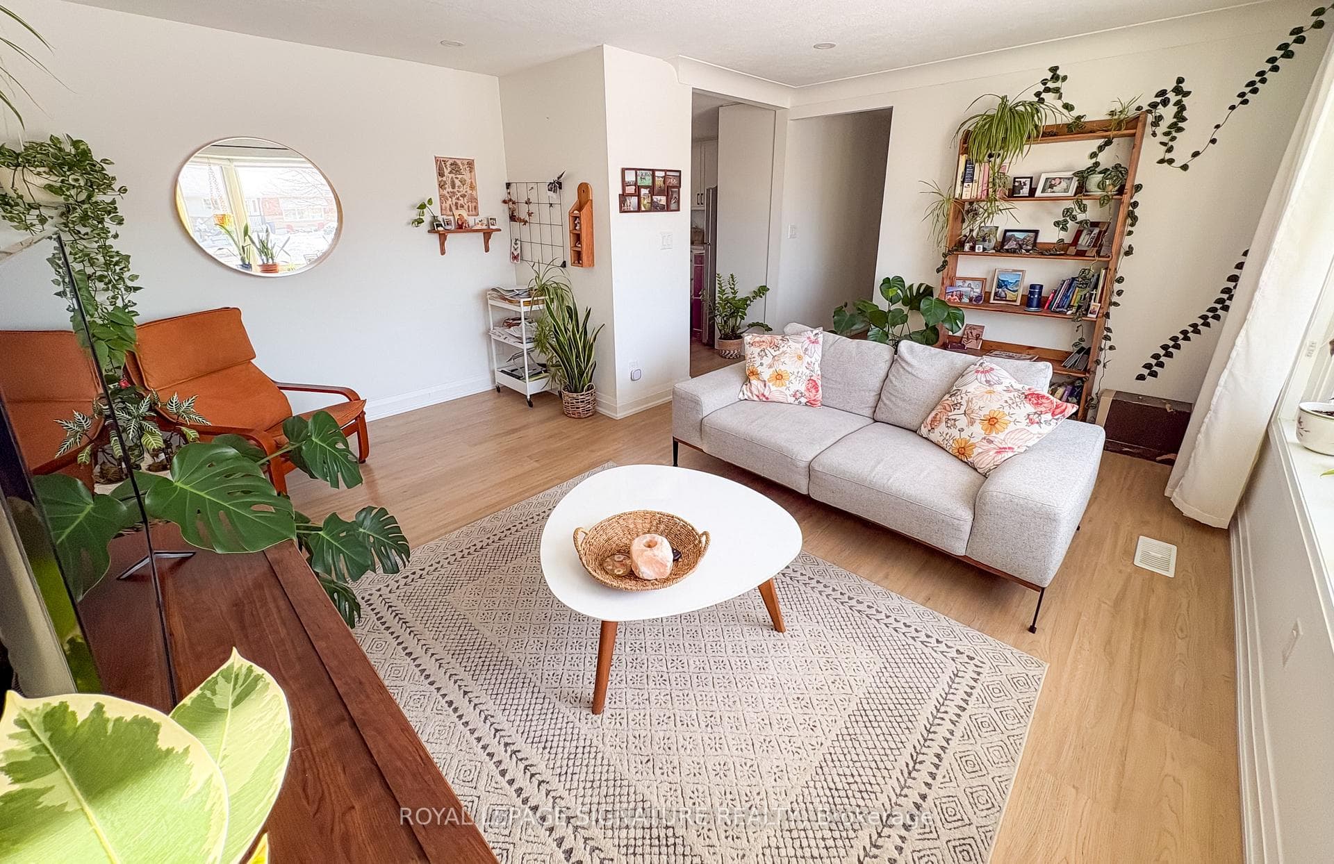 437 Upper Kenilworth Avenue Unit Unit #Main photo 8