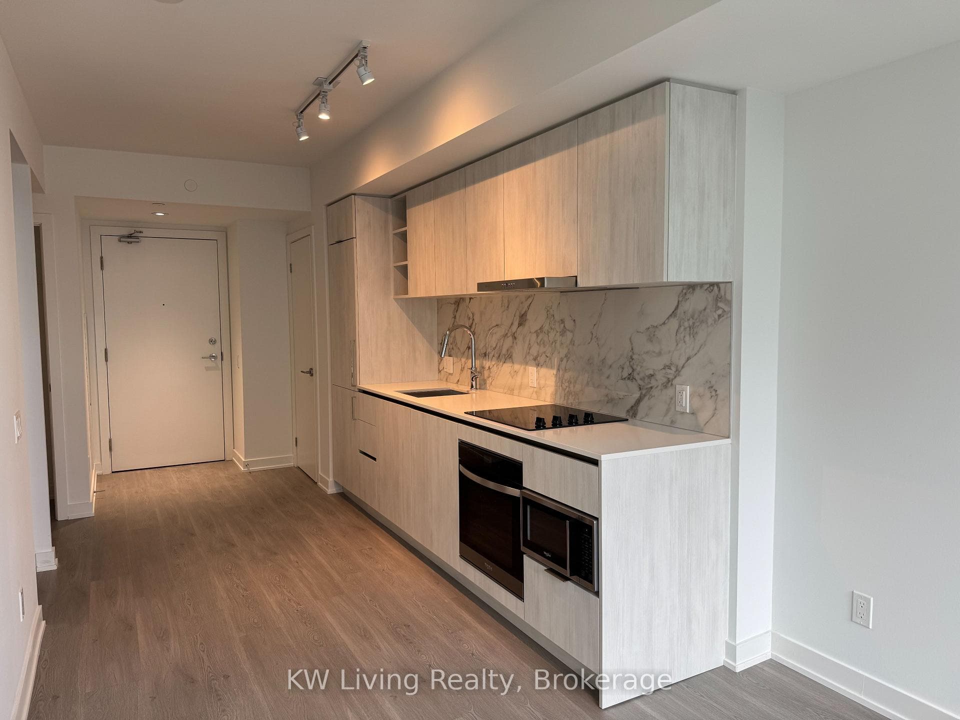 8 Wellesley Street Unit 4102 photo 21
