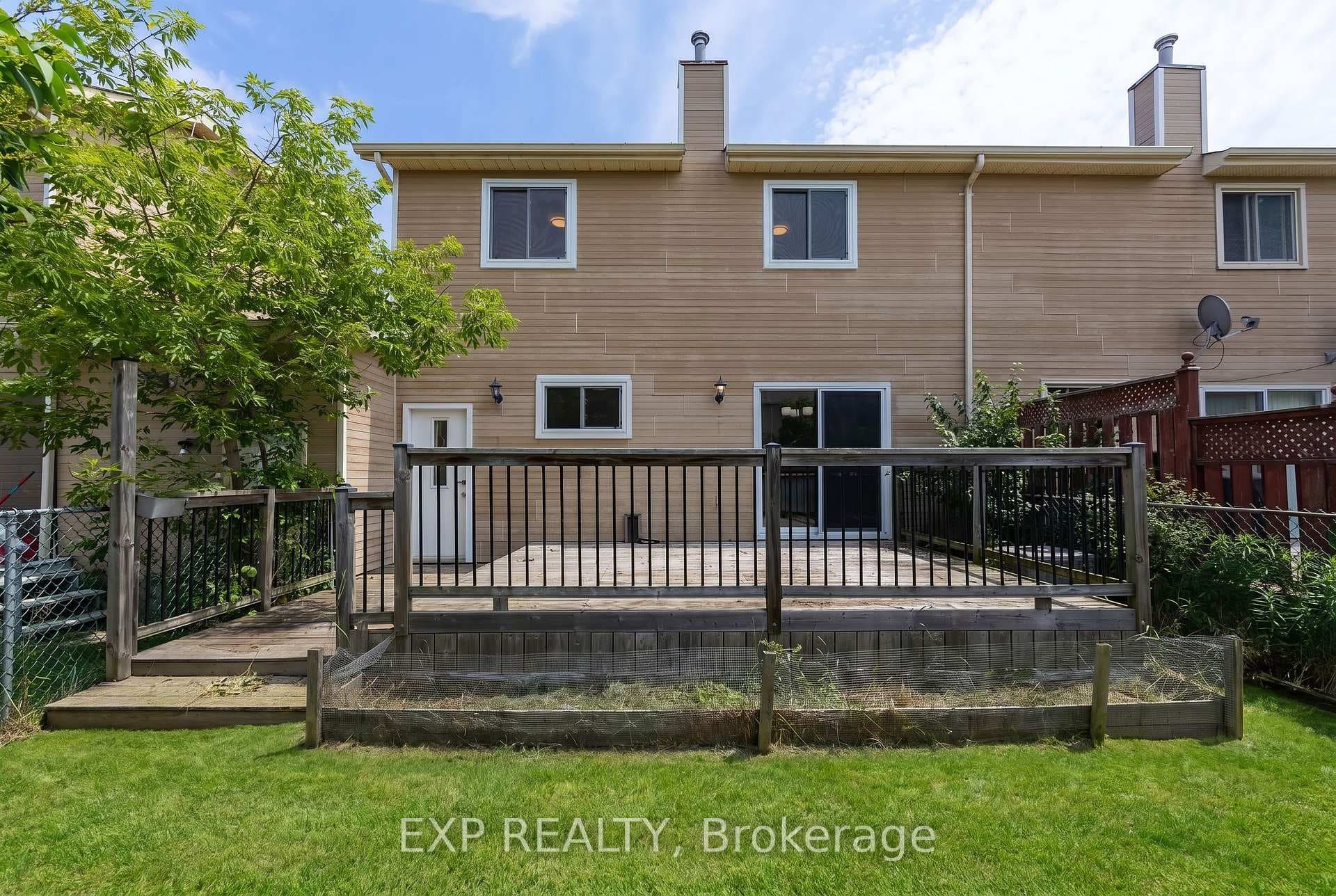 793 Littlestone Crescent photo 24