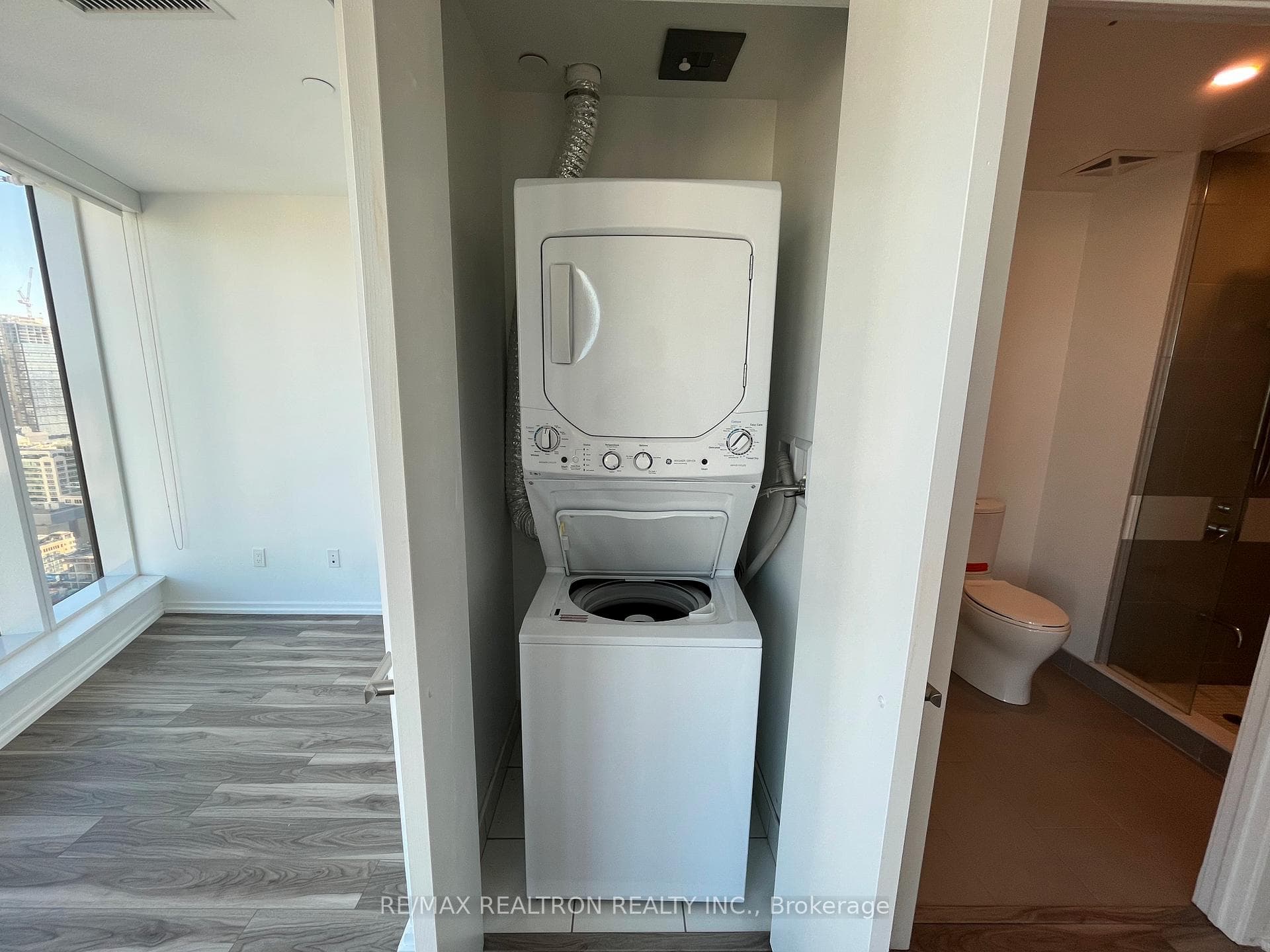 197 Yonge Street Unit 3113 photo 13
