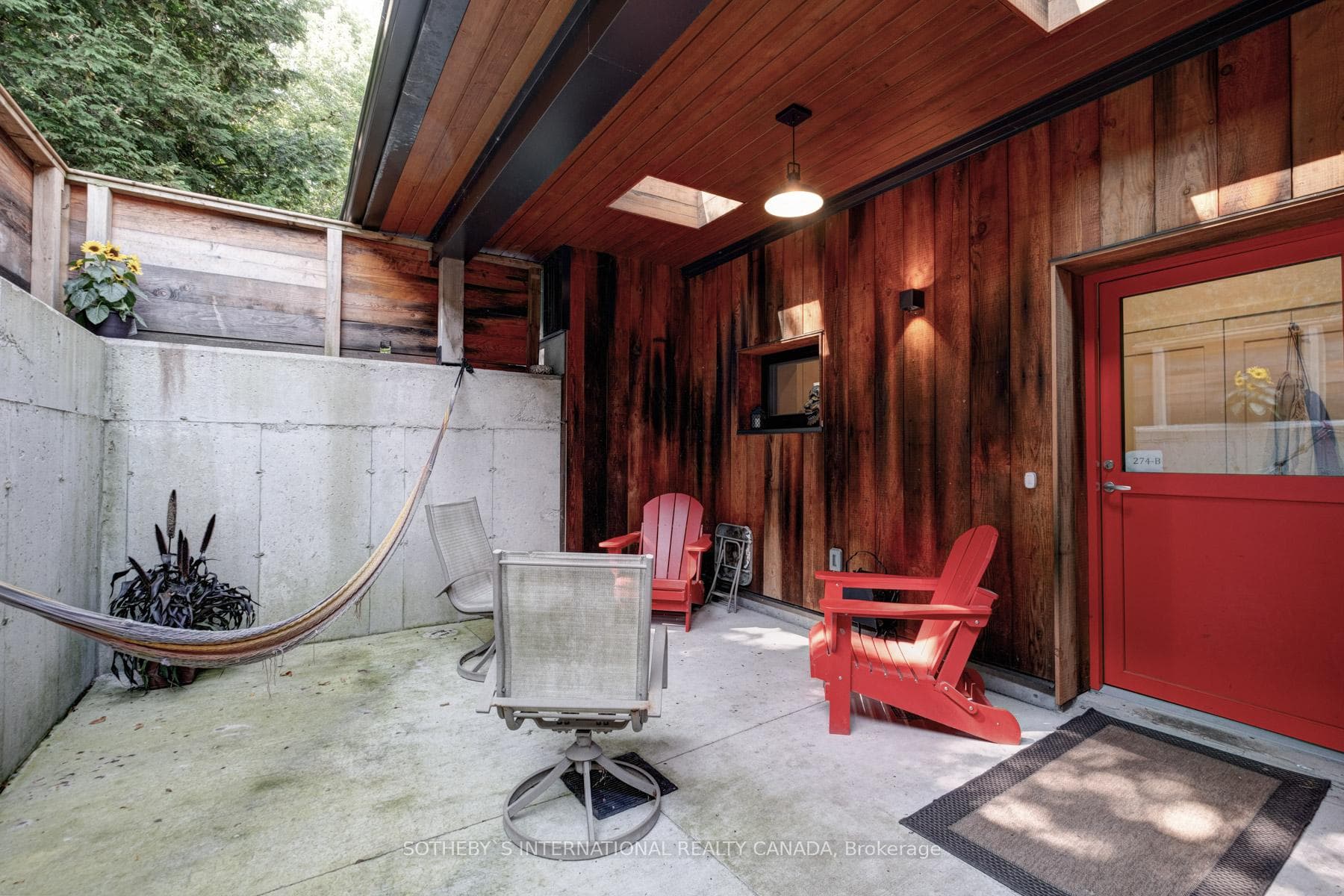 Accessible Entrance & Outdoor Area to Basement