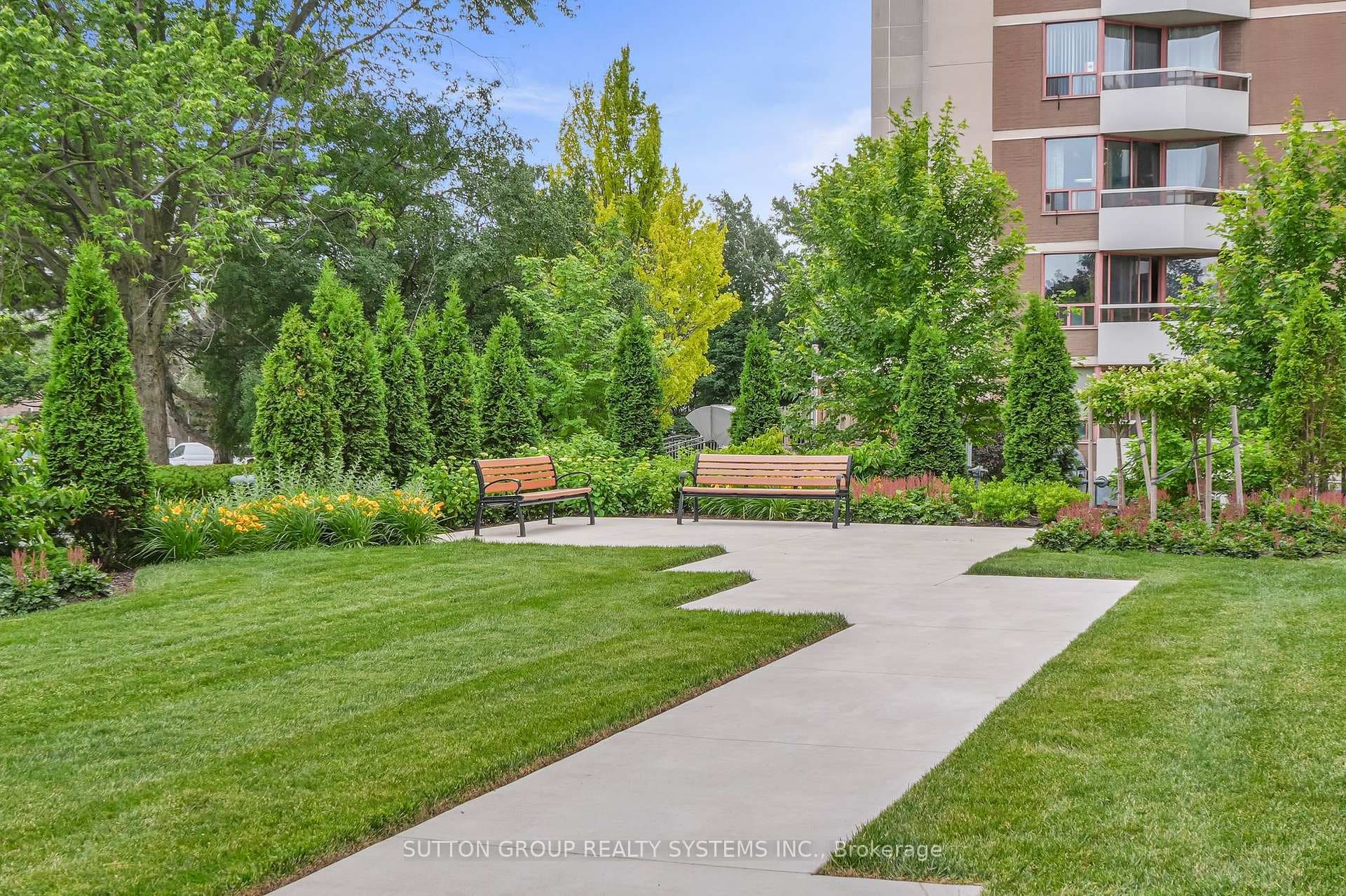 2185 Marine Drive Unit 508 photo 44