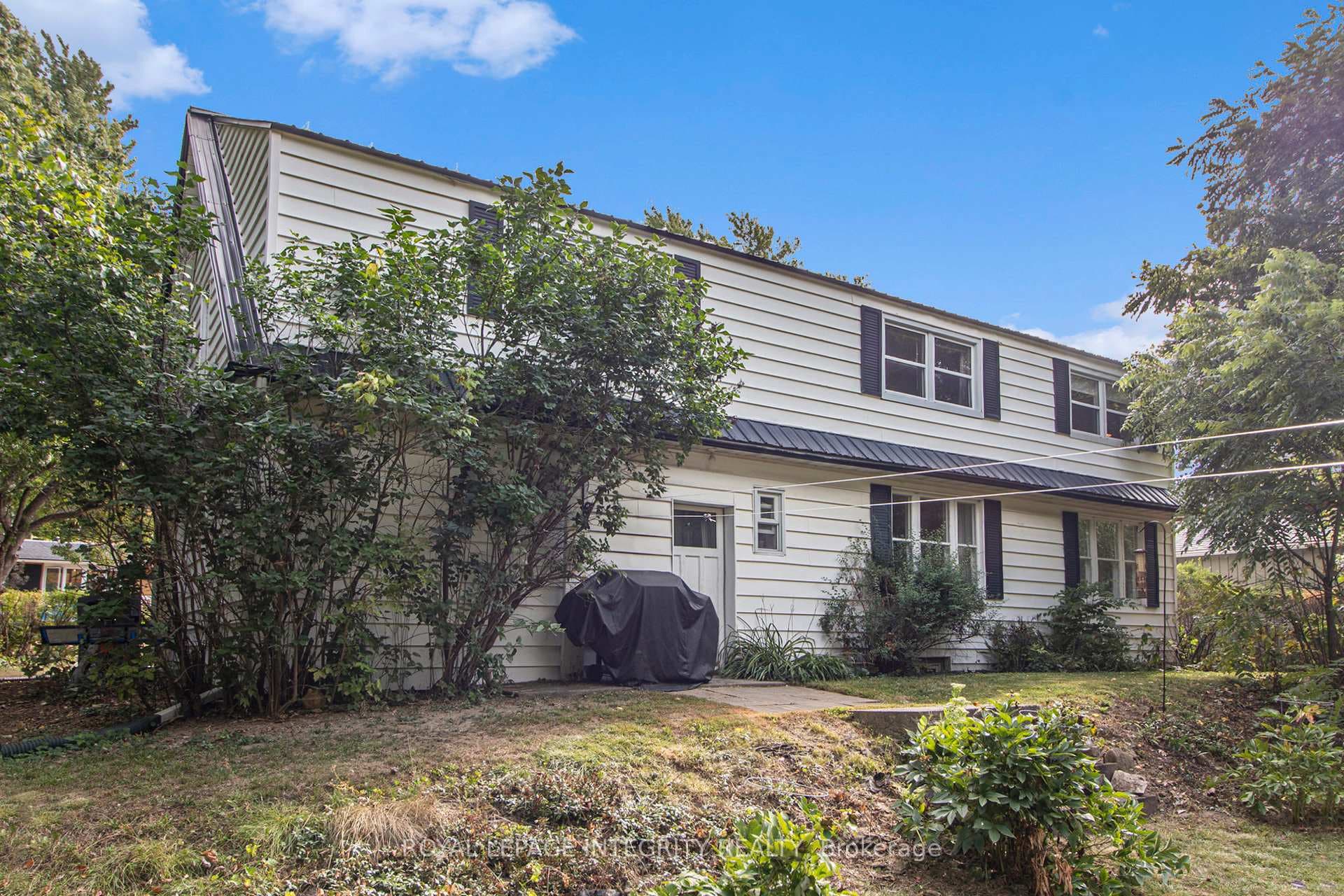 484 Whitney Street photo 30